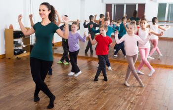 Tanzschule Zweitakt Aue – Kursangebot